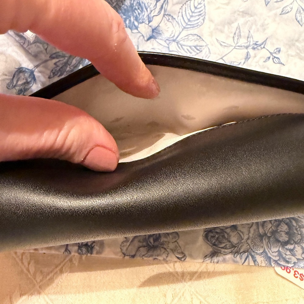 Kate Spade New York Gemma  Black Scallop-Edge Leather Clutch/ Wallet on Chain - Picture 8 of 10